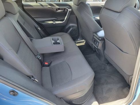 Used 2022 Toyota RAV4 SE w/ SE Grade Weather Package AWD/4WD image 79