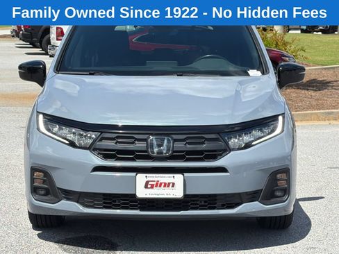 Used 2025 Honda Odyssey Sport-L image 2