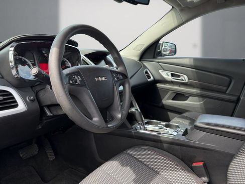 Used 2017 GMC Terrain SLE FWD image 13