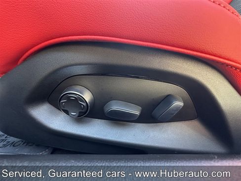 Used 2022 Chevrolet Corvette STINGRAY CONVERTIBLE w/ Z51 Performance Package image 24