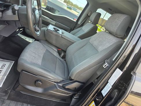 Used 2023 Ford F150 XLT w/ Trailer Tow Package image 6