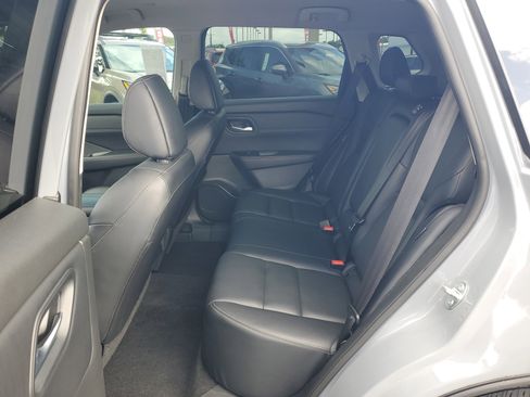 Certified 2024 Nissan Rogue SL image 15