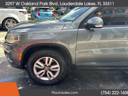 Used 2017 Volkswagen Tiguan S image 15