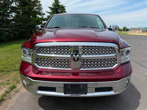 Used 2017 RAM 1500 Laramie w/ Convenience Group AWD/4WD image 4