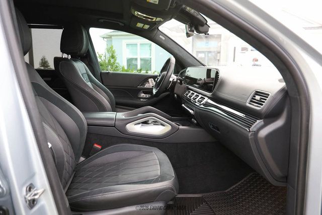 Used 2026 Mercedes-Benz GLS 63 AMG 4MATIC image 44