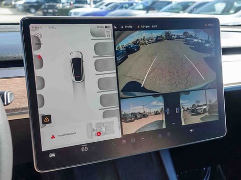 Used 2023 Tesla Model Y Performance image 22