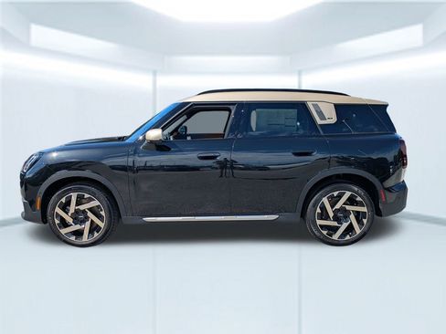 New 2026 MINI Cooper Countryman S w/ Comfort Package Max AWD/4WD image 2