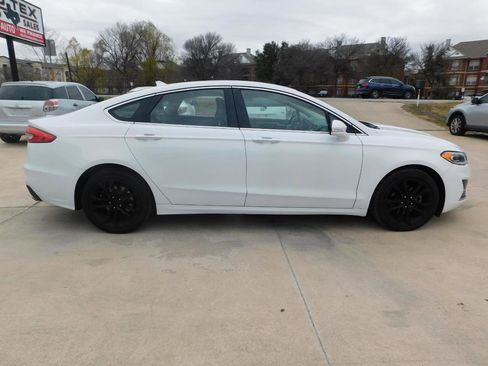 Used 2019 Ford Fusion SEL image 5