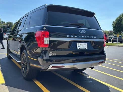 Used 2023 Ford Expedition XLT AWD/4WD image 30