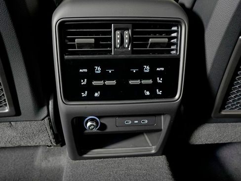 New 2026 Porsche Cayenne image 35