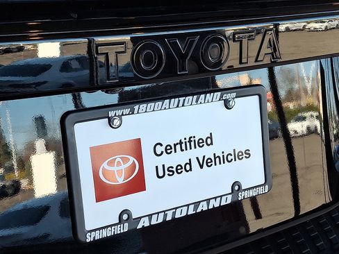 Used 2024 Toyota Land Cruiser w/ Premium Package image 30