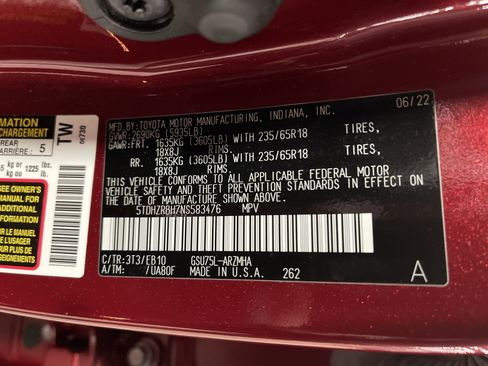 Used 2022 Toyota Highlander XLE image 28