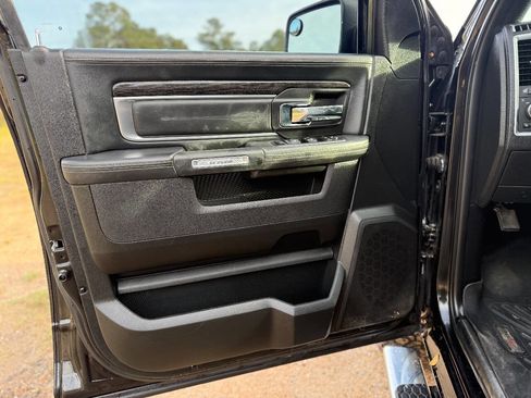 Used 2017 RAM 1500 Limited image 21