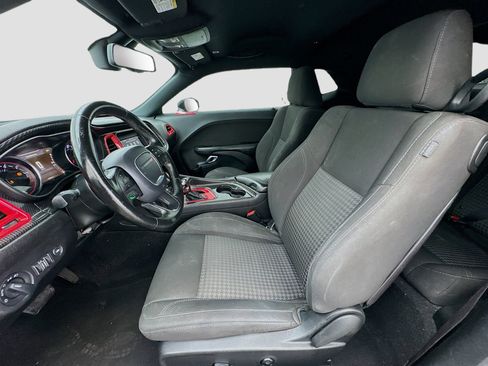 Used 2019 Dodge Challenger SXT RWD image 13
