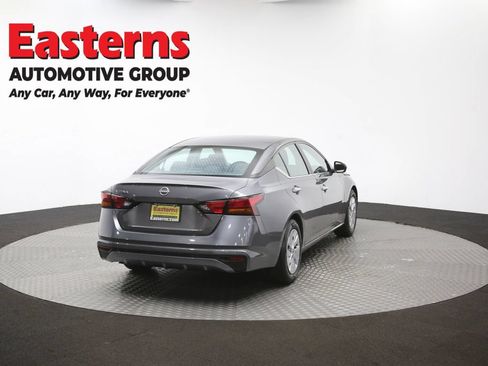 Used 2024 Nissan Altima 2.5 S FWD image 38