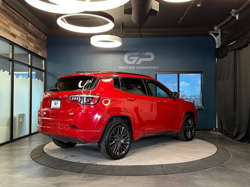 Used 2023 Jeep Compass Limited AWD/4WD image 3