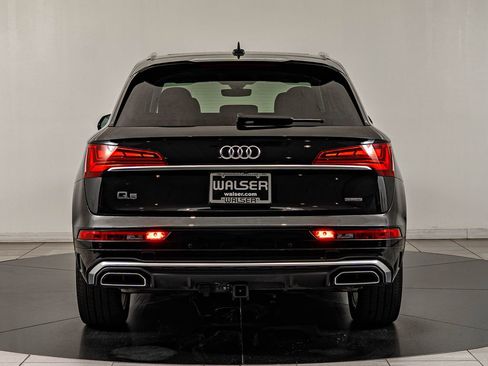Used 2023 Audi Q5 2.0T Premium Plus w/ Premium Plus Package AWD/4WD image 6