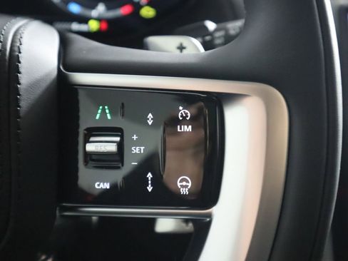 New 2026 Land Rover Range Rover SE image 12