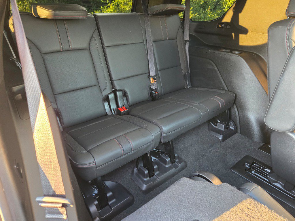 Certified 2022 Chevrolet Tahoe RST w/ Luxury Package AWD/4WD image 12