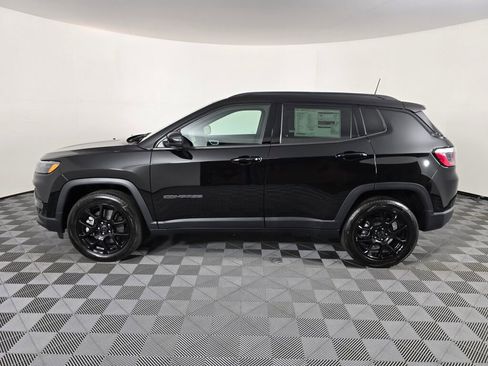 New 2026 Jeep Compass Latitude image 7