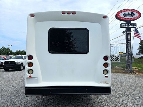 Used 2015 Chevrolet Express 3500 w/ Shuttle Bus Package image 6