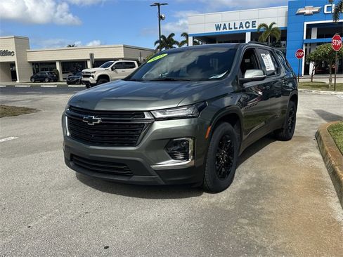 Certified 2023 Chevrolet Traverse LT image 2