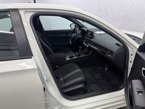 Used 2025 Honda Civic Sport image 14