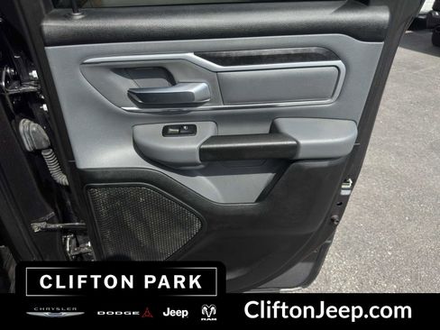 Used 2022 RAM 1500 Big Horn AWD/4WD image 17