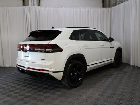 New 2026 Volkswagen Atlas Cross Sport SEL R-Line image 24