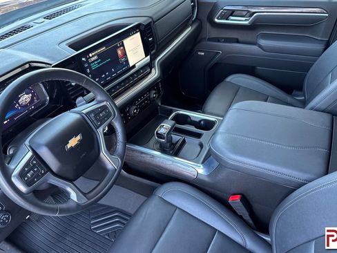 Certified 2025 Chevrolet Silverado 1500 LTZ AWD/4WD image 10