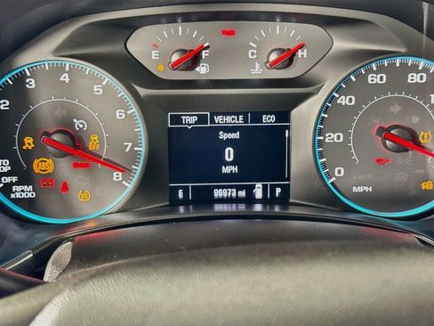 Used 2018 Chevrolet Equinox LT AWD/4WD image 16