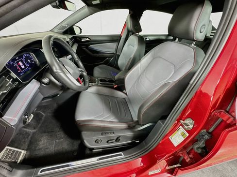 Used 2025 Volkswagen Jetta GLI Autobahn FWD image 25