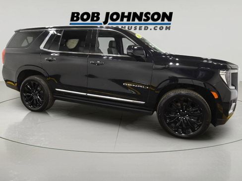 Certified 2021 GMC Yukon Denali w/ Denali Premium Package AWD/4WD image 1