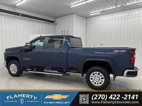 Used 2023 Chevrolet Silverado 2500 LT w/ Convenience Package AWD/4WD image 5