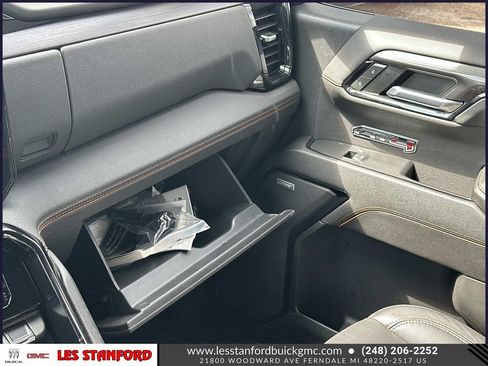 Certified 2023 GMC Sierra 1500 AT4 w/ AT4 Preferred Package AWD/4WD image 32