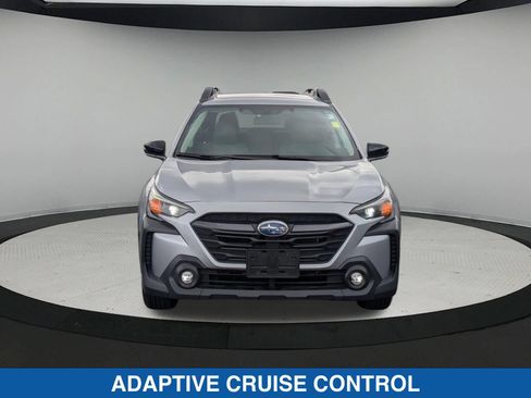 Certified 2025 Subaru Outback Premium AWD/4WD image 9