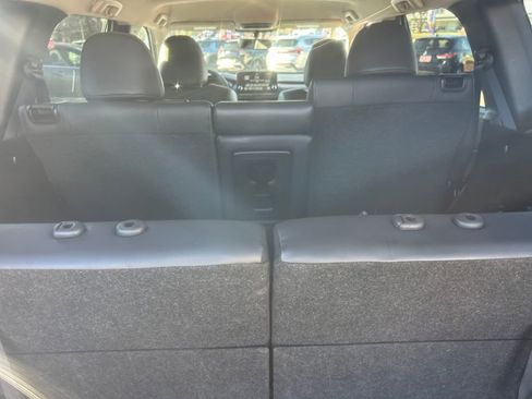 Used 2024 Mitsubishi Outlander SE image 21