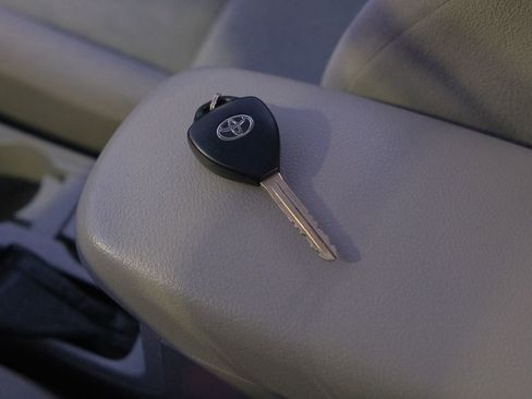 Used 2009 Toyota Corolla LE image 10