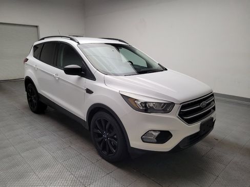 Used 2019 Ford Escape SE FWD image 13