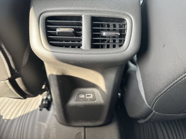 Used 2023 Buick Envision Preferred w/ Sport Touring Package AWD/4WD image 20