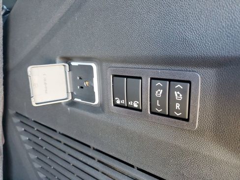 New 2026 Chevrolet Tahoe LT w/ Comfort Package image 9