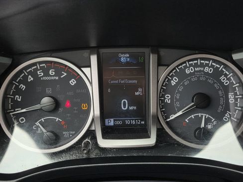 Used 2023 Toyota Tacoma SR5 RWD image 19
