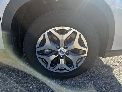 Certified 2022 Subaru Forester Premium image 28