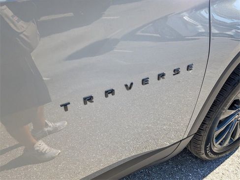 Certified 2024 Chevrolet Traverse RS image 15
