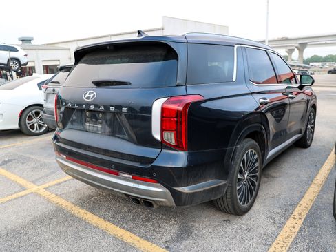 Used 2025 Hyundai Palisade Calligraphy FWD image 8