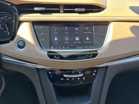 Used 2022 Cadillac XT5 Premium Luxury w/ Platinum Package image 12