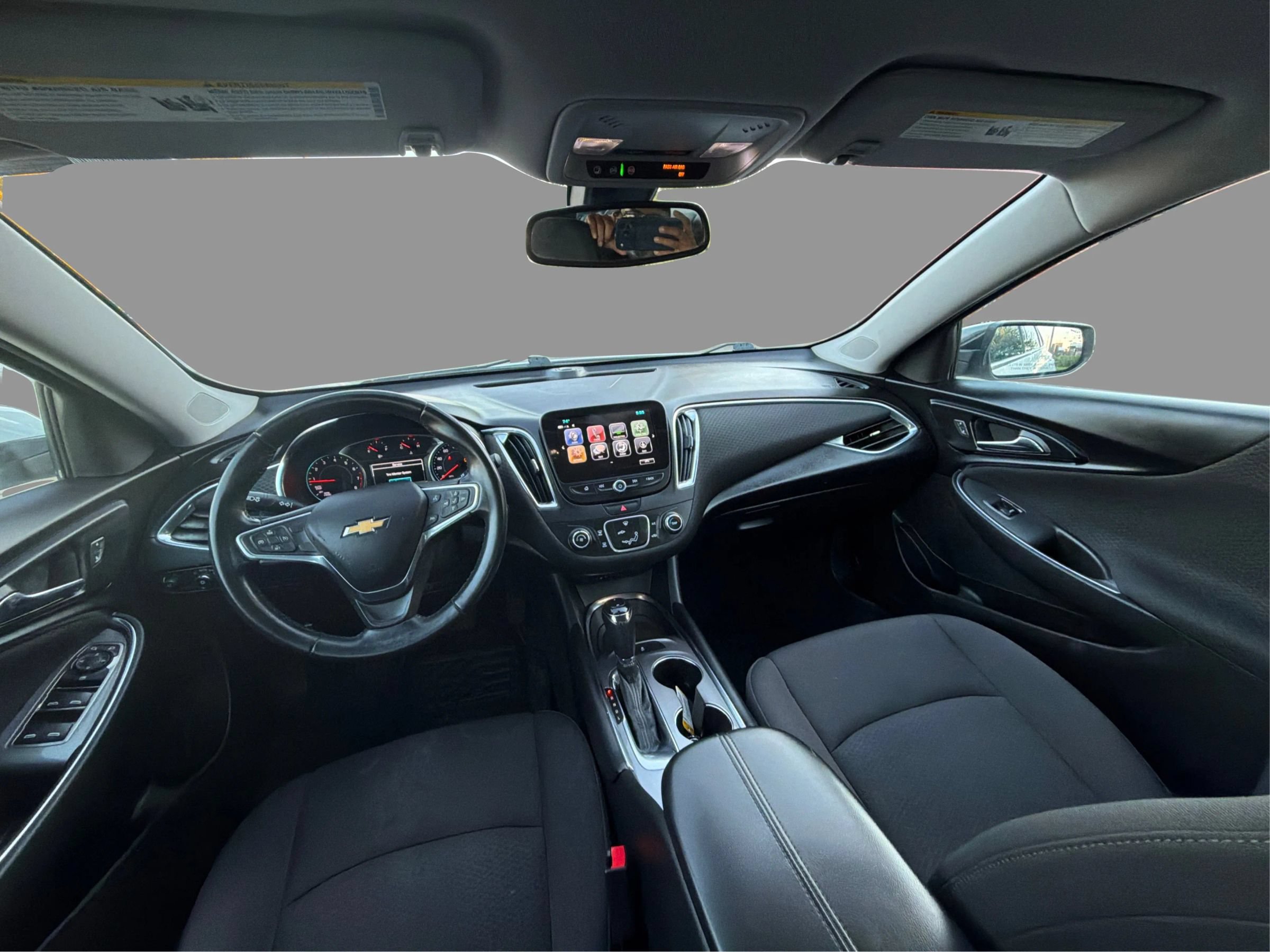 Used 2018 Chevrolet Malibu LT FWD image 28