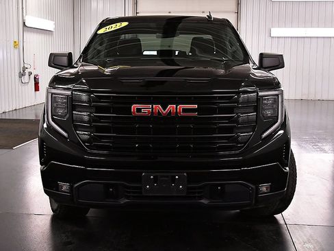 Used 2022 GMC Sierra 1500 Elevation image 2