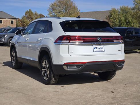 New 2026 Volkswagen Atlas Cross Sport SE image 3