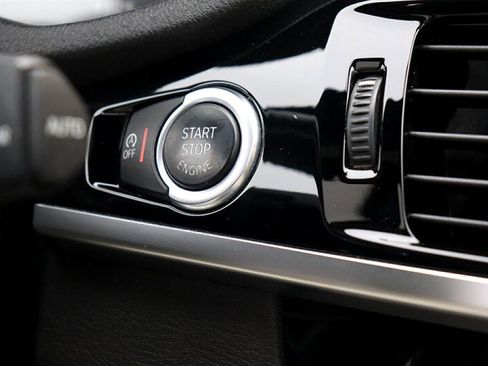 Used 2017 BMW X3 sDrive28i image 30